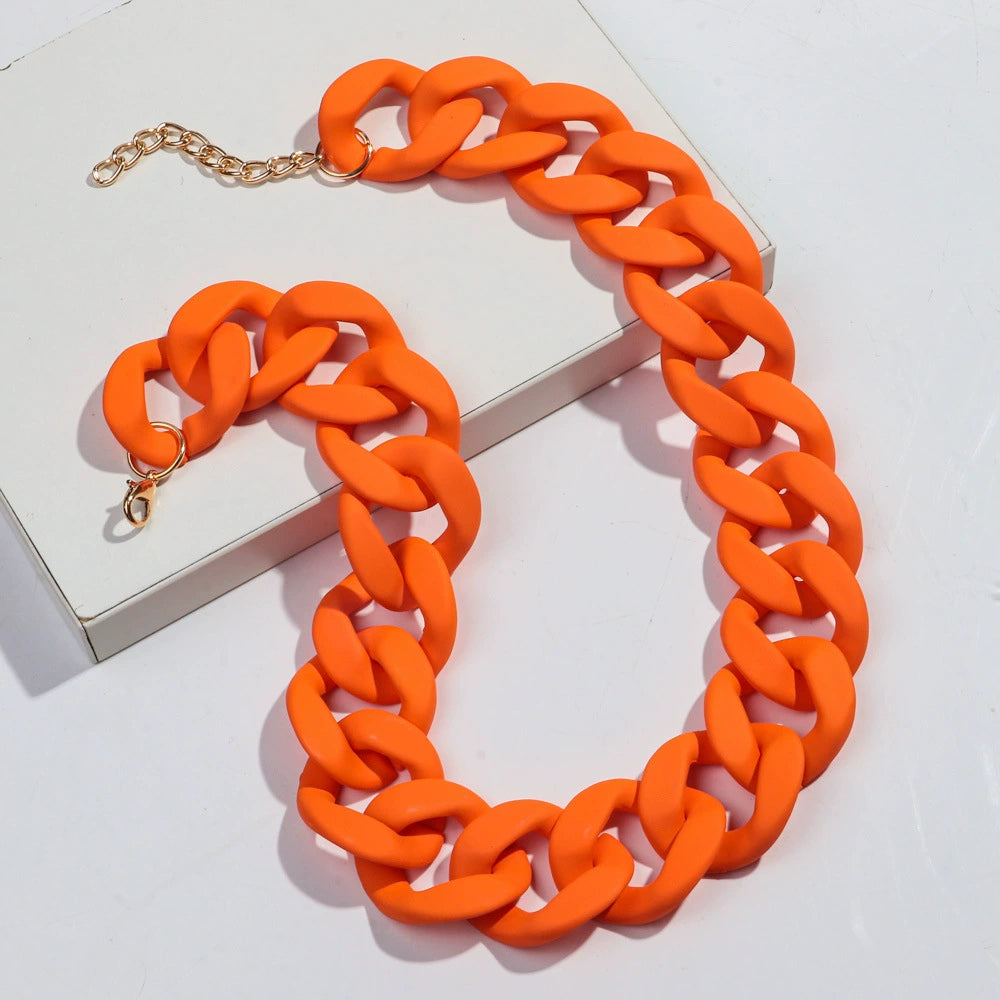 Cross‑border High‑Fashion Brand‑Style Necklace, European & American Popular Versatile Street‑Style Necklace, Acrylic with Rubber Matte Touch Coating